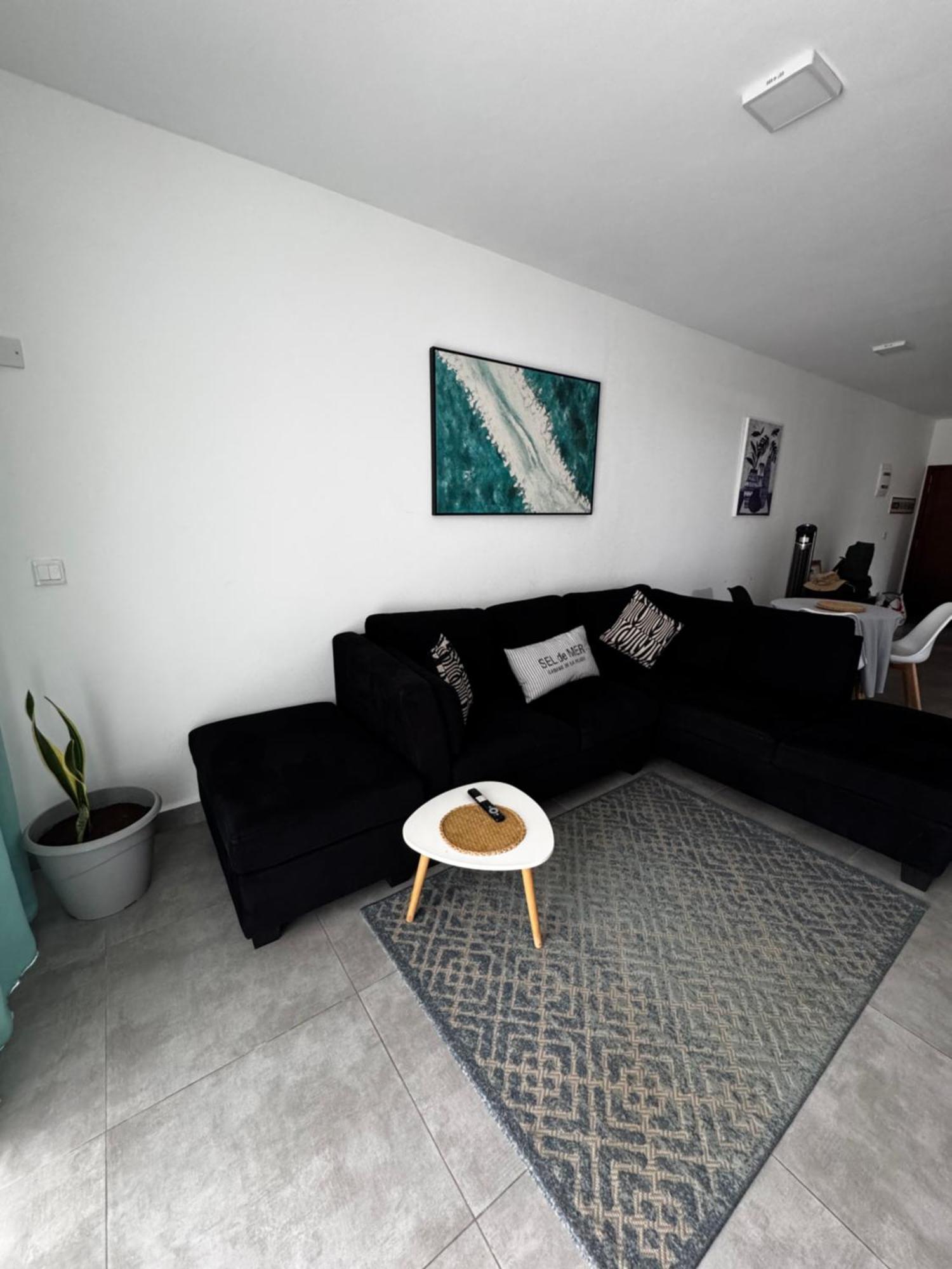 Sandstone Apartment A Walk To The Beach Flic-en-Flacq Esterno foto